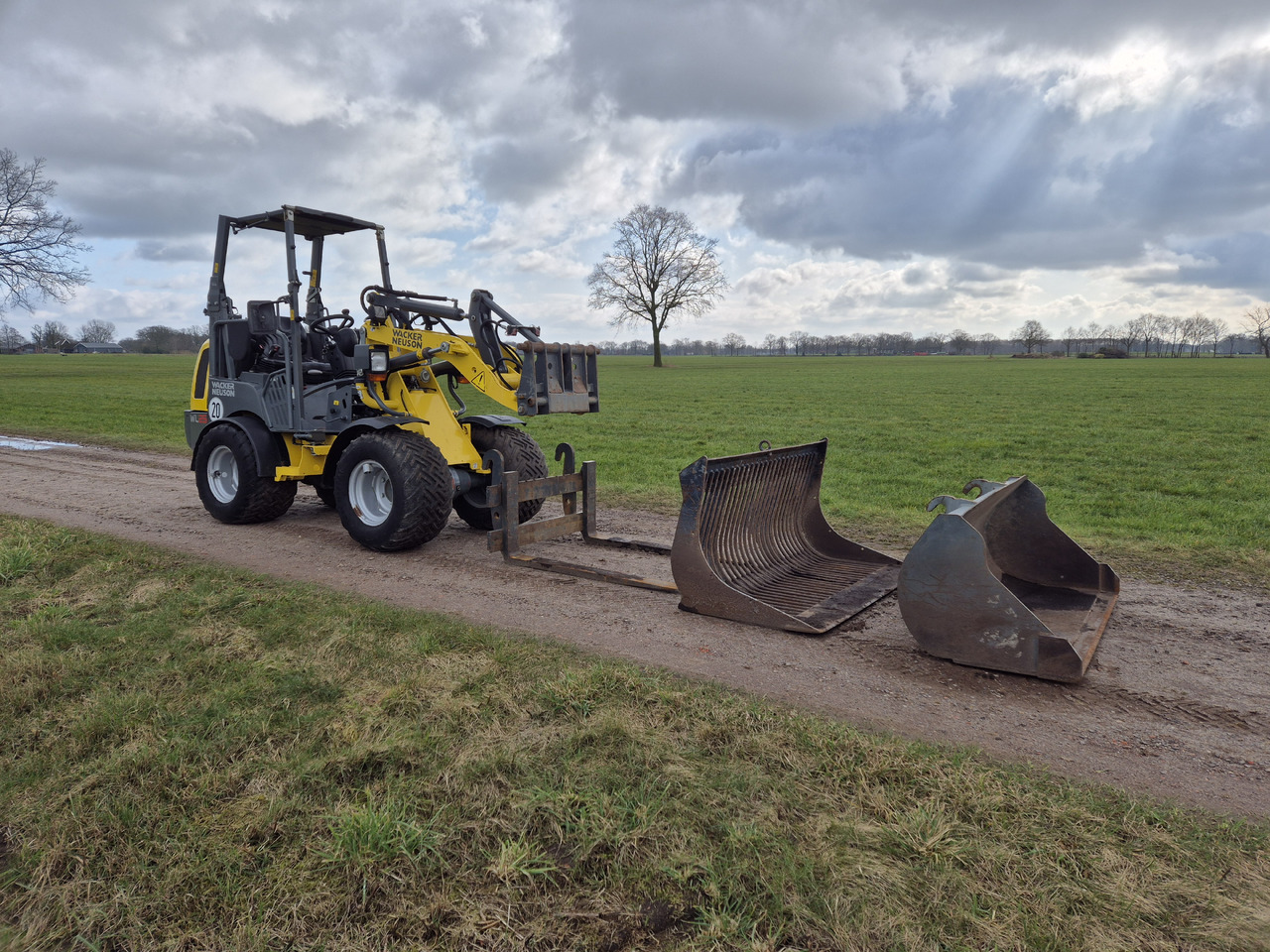 Wacker Neuson WL 25 - Cargadora de ruedas: foto 2 Wacker Neuson WL 25 - Cargadora de ruedas: foto 2