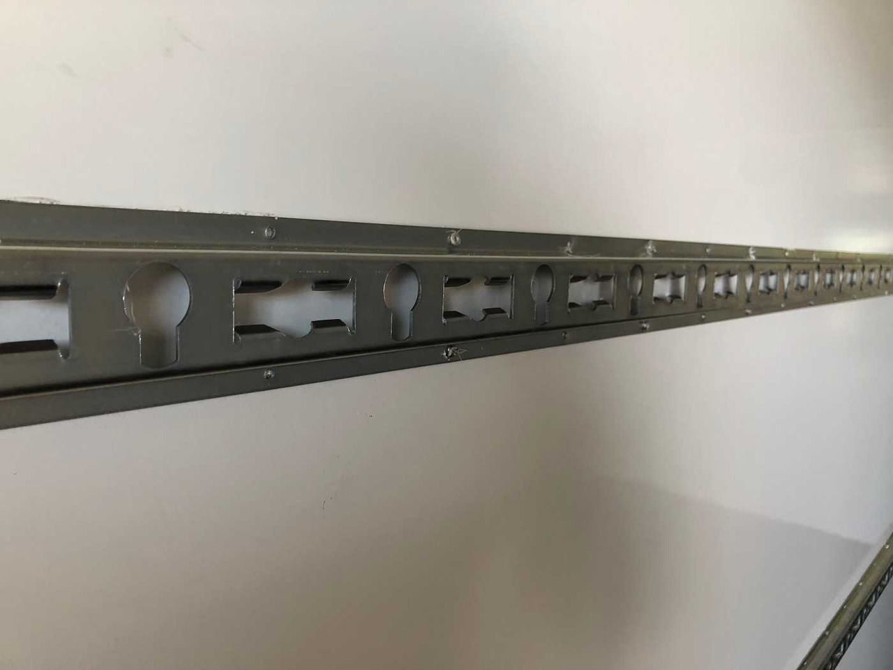 Remolque caja cerrada nuevo BLYSS F2741HT Rampe Kofferanhänger: foto 25