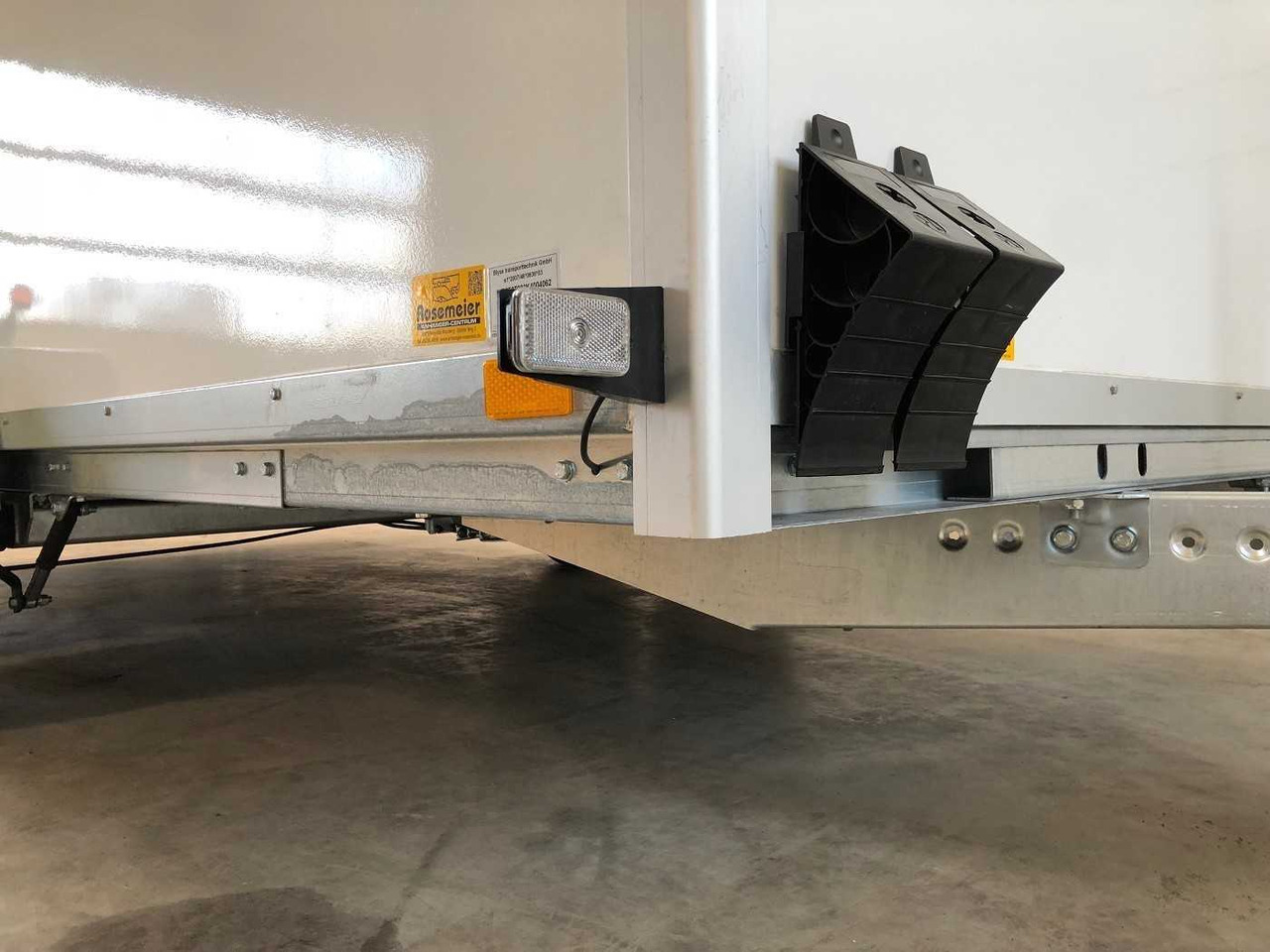 Remolque caja cerrada nuevo BLYSS F2741HT Rampe Kofferanhänger: foto 10