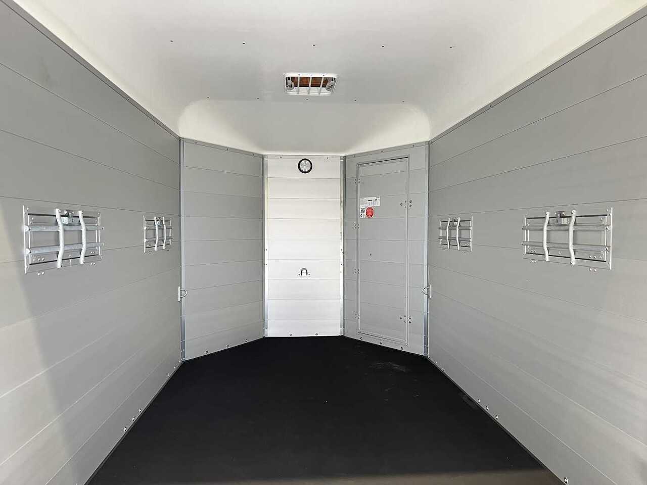 BOECKMANN VA 3520/30 P Viehanhänger - Remolque transporte de ganado: foto 4 BOECKMANN VA 3520/30 P Viehanhänger - Remolque transporte de ganado: foto 4