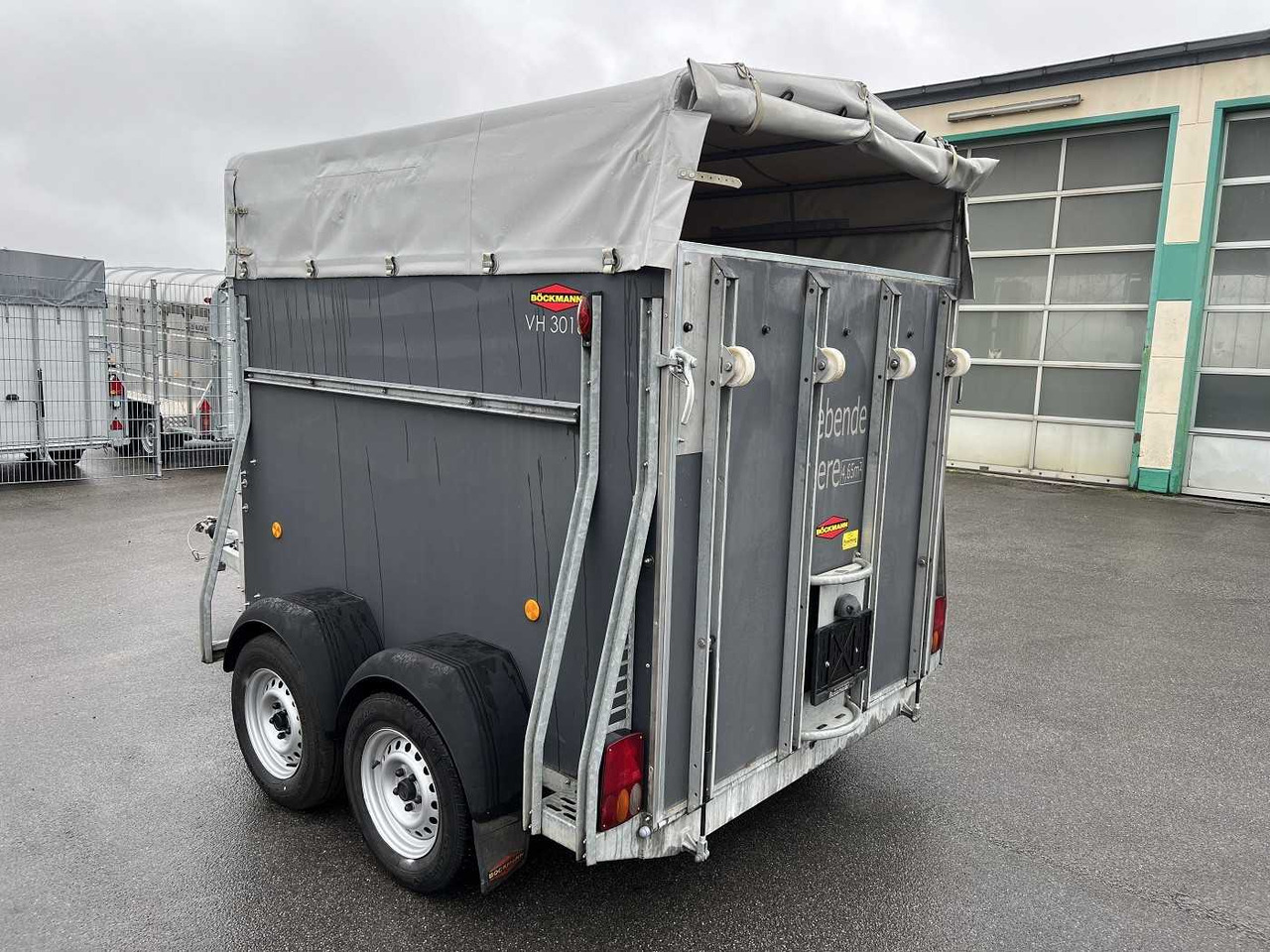 BOECKMANN VH 3016/24 Viehanhänger - Remolque transporte de ganado: foto 5 BOECKMANN VH 3016/24 Viehanhänger - Remolque transporte de ganado: foto 5
