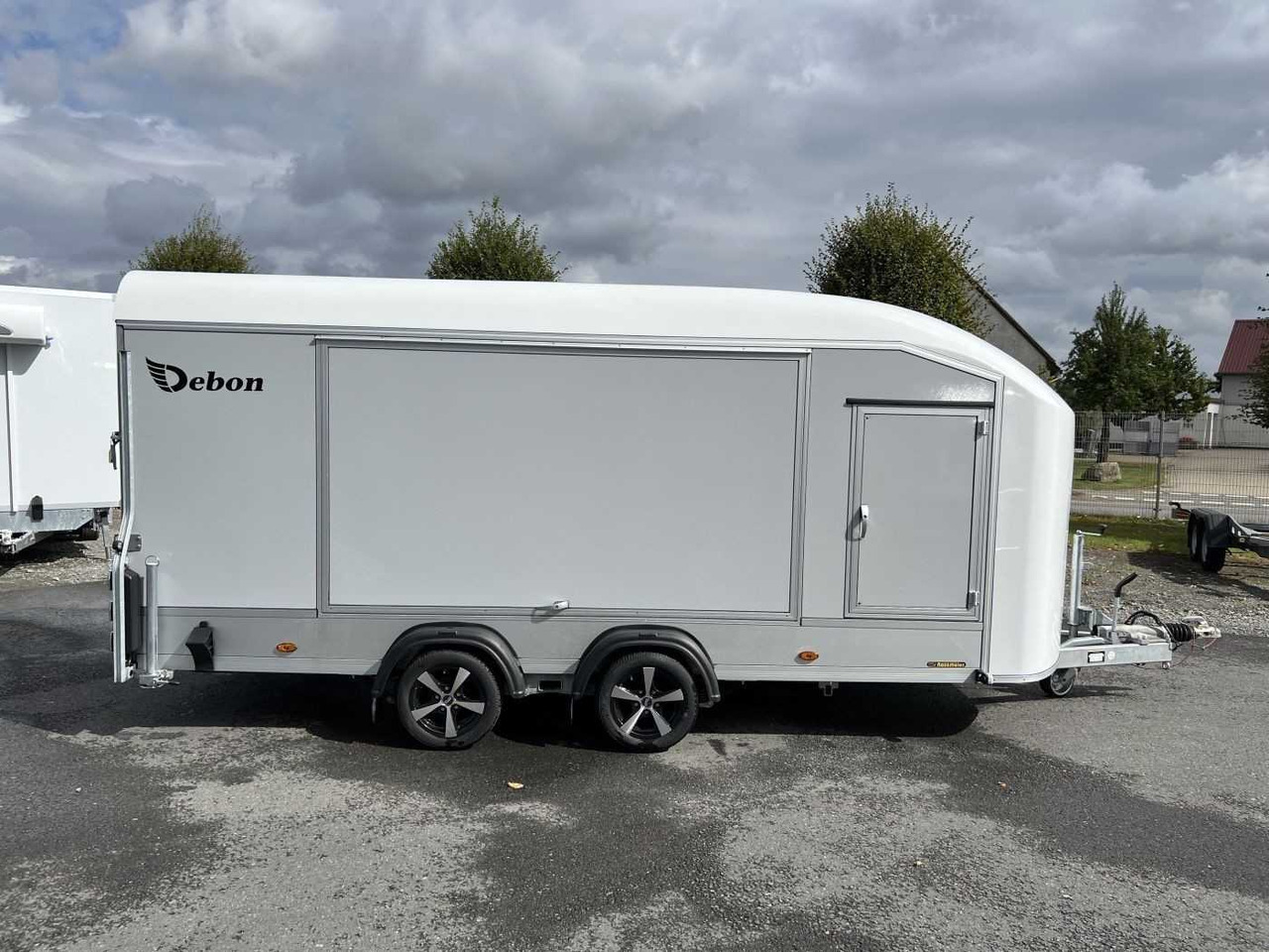 CHEVAL LIBERTE DEBON C1000 Roadster ALF Autotransporter geschlossen - Remolque portavehículos: foto 2 CHEVAL LIBERTE DEBON C1000 Roadster ALF Autotransporter geschlossen - Remolque portavehículos: foto 2