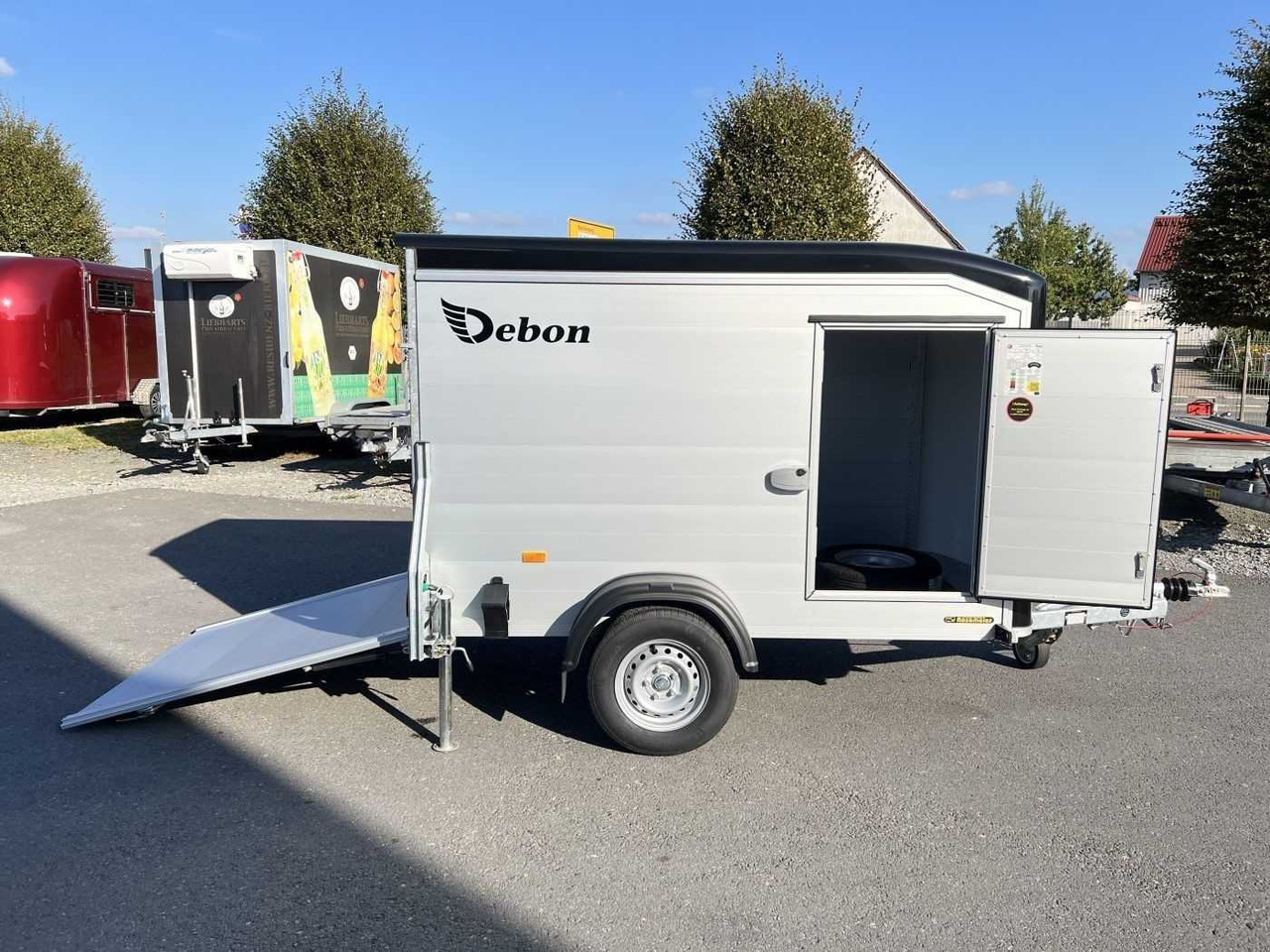 CHEVAL LIBERTE DEBON C255 Seitentür Kofferanhänger - Remolque caja cerrada: foto 1 CHEVAL LIBERTE DEBON C255 Seitentür Kofferanhänger - Remolque caja cerrada: foto 1