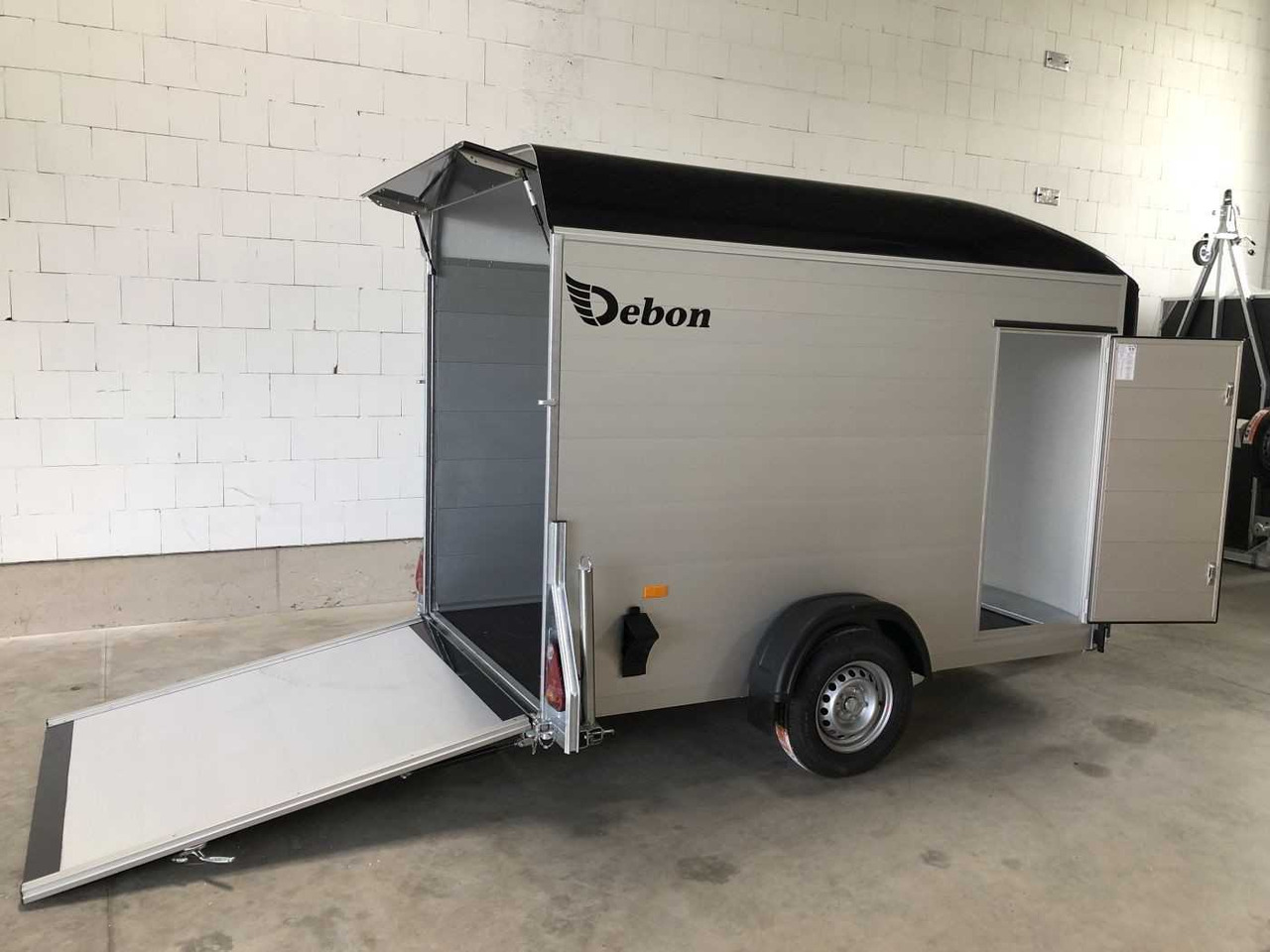 CHEVAL LIBERTE DEBON C300 Roadster Kofferanhänger - Remolque para moto: foto 5 CHEVAL LIBERTE DEBON C300 Roadster Kofferanhänger - Remolque para moto: foto 5