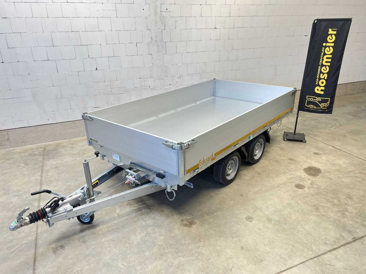 Leasing de EDUARD 3318-4-3O4-3563-P Dreiseitenkipper EDUARD 3318-4-3O4-3563-P Dreiseitenkipper: foto 29 Leasing de EDUARD 3318-4-3O4-3563-P Dreiseitenkipper EDUARD 3318-4-3O4-3563-P Dreiseitenkipper: foto 29