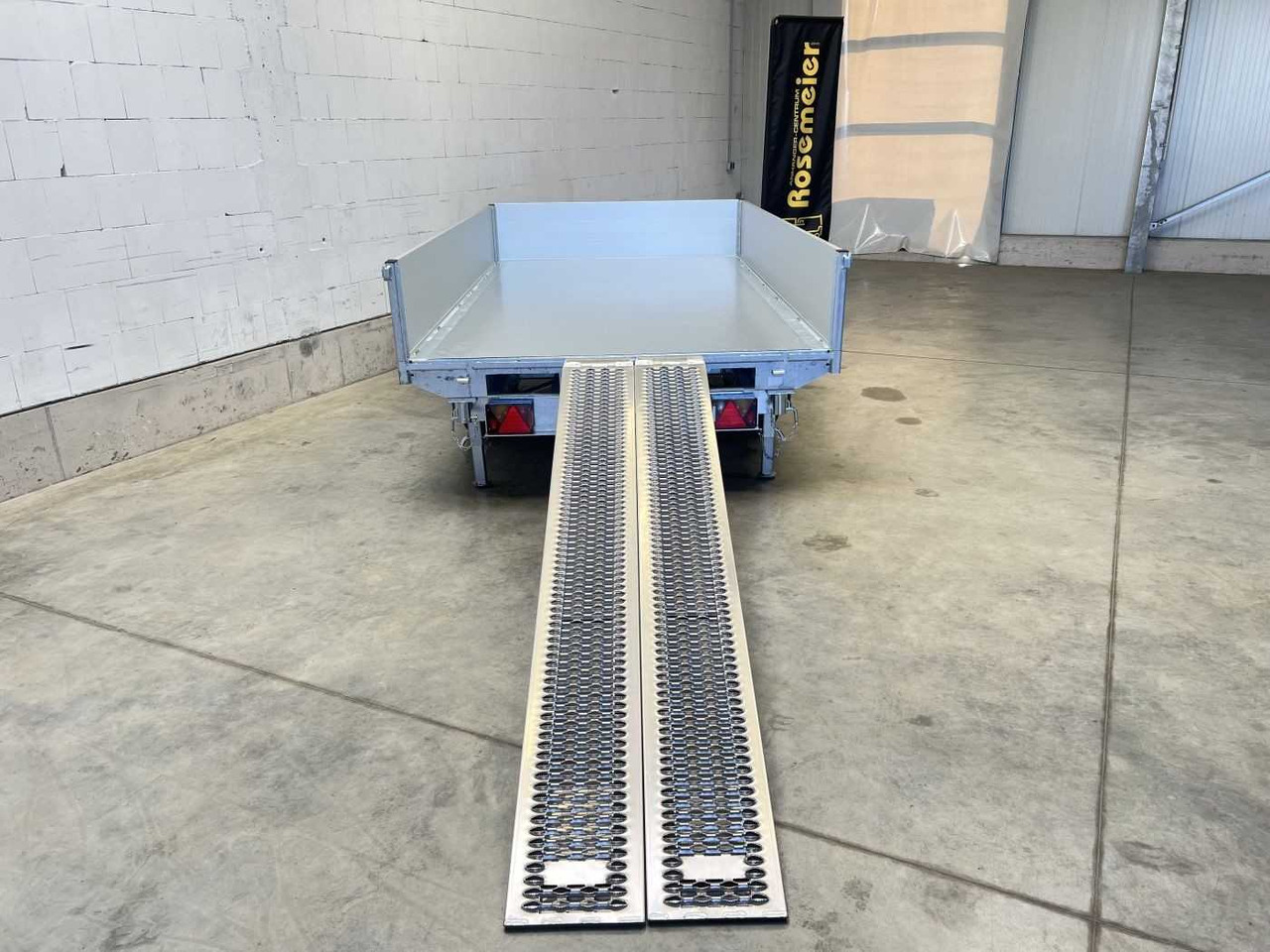 Leasing de EDUARD 3318-4-3O4-3563-P Dreiseitenkipper EDUARD 3318-4-3O4-3563-P Dreiseitenkipper: foto 8 Leasing de EDUARD 3318-4-3O4-3563-P Dreiseitenkipper EDUARD 3318-4-3O4-3563-P Dreiseitenkipper: foto 8