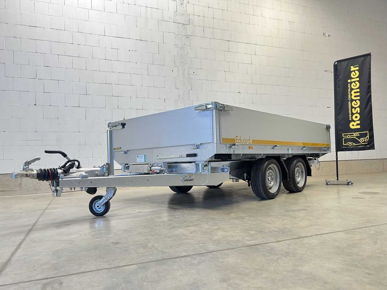 Leasing de EDUARD 3318-4-3O4-3563-P Dreiseitenkipper EDUARD 3318-4-3O4-3563-P Dreiseitenkipper: foto 30 Leasing de EDUARD 3318-4-3O4-3563-P Dreiseitenkipper EDUARD 3318-4-3O4-3563-P Dreiseitenkipper: foto 30