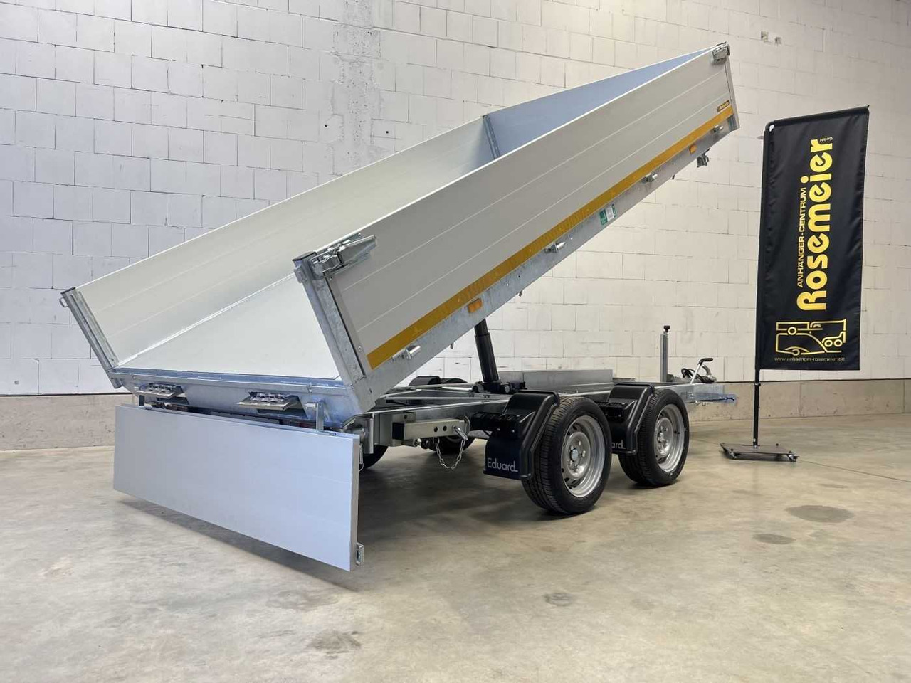 Leasing de EDUARD 3318-4-3O4-3563-P Dreiseitenkipper EDUARD 3318-4-3O4-3563-P Dreiseitenkipper: foto 14 Leasing de EDUARD 3318-4-3O4-3563-P Dreiseitenkipper EDUARD 3318-4-3O4-3563-P Dreiseitenkipper: foto 14