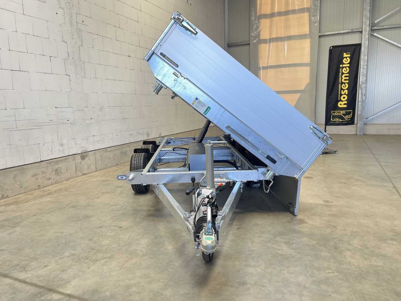 Leasing de EDUARD 3318-4-3O4-3563-P Dreiseitenkipper EDUARD 3318-4-3O4-3563-P Dreiseitenkipper: foto 20 Leasing de EDUARD 3318-4-3O4-3563-P Dreiseitenkipper EDUARD 3318-4-3O4-3563-P Dreiseitenkipper: foto 20