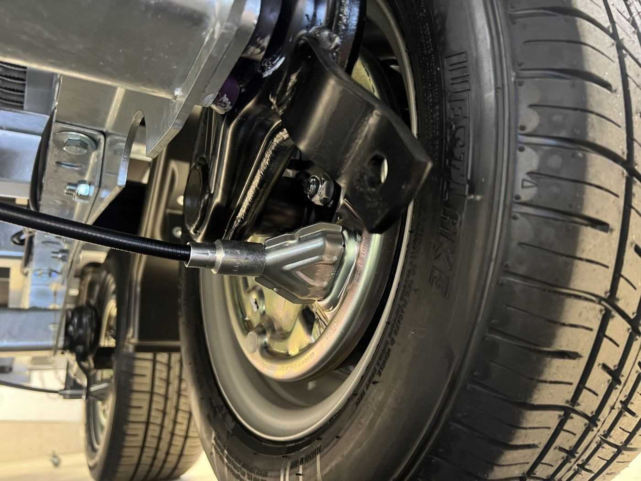 Leasing de EDUARD 3318-4-3O4-3563-P Dreiseitenkipper EDUARD 3318-4-3O4-3563-P Dreiseitenkipper: foto 28 Leasing de EDUARD 3318-4-3O4-3563-P Dreiseitenkipper EDUARD 3318-4-3O4-3563-P Dreiseitenkipper: foto 28