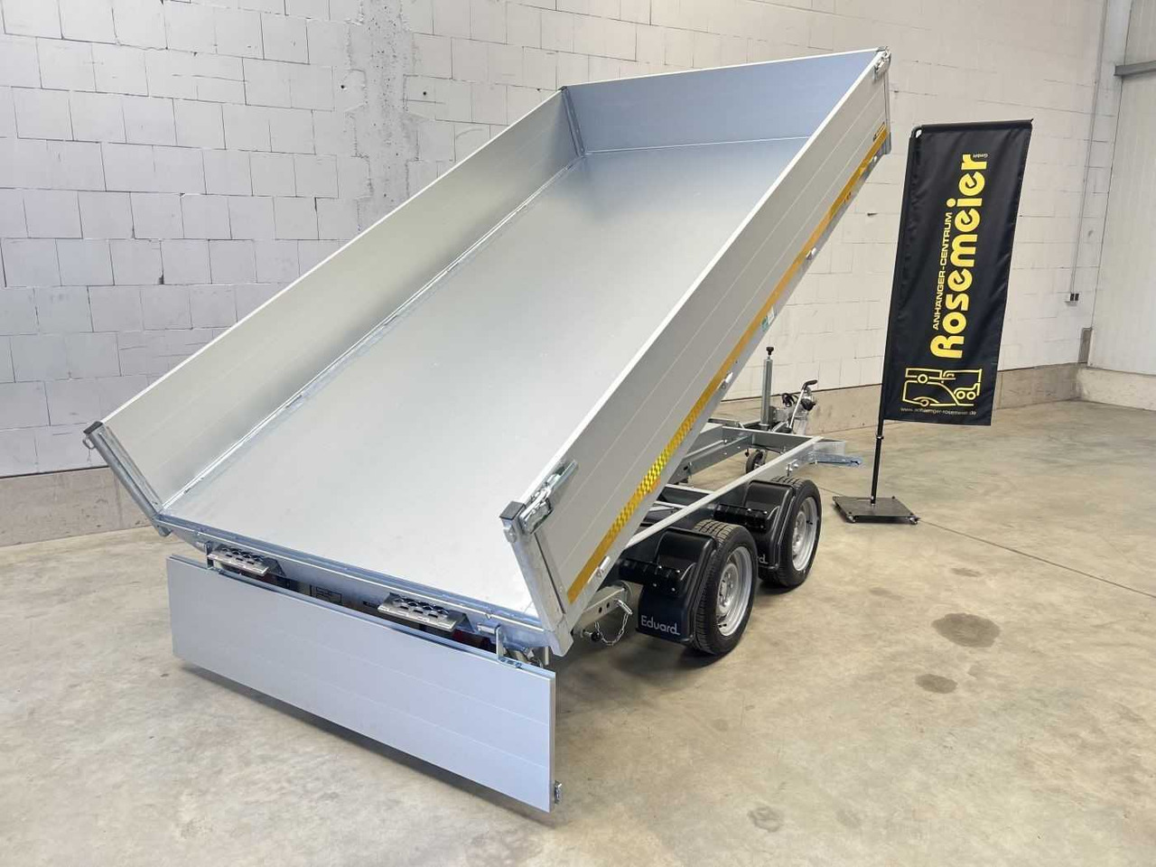 Leasing de EDUARD 3318-4-3O4-3563-P Dreiseitenkipper EDUARD 3318-4-3O4-3563-P Dreiseitenkipper: foto 13 Leasing de EDUARD 3318-4-3O4-3563-P Dreiseitenkipper EDUARD 3318-4-3O4-3563-P Dreiseitenkipper: foto 13