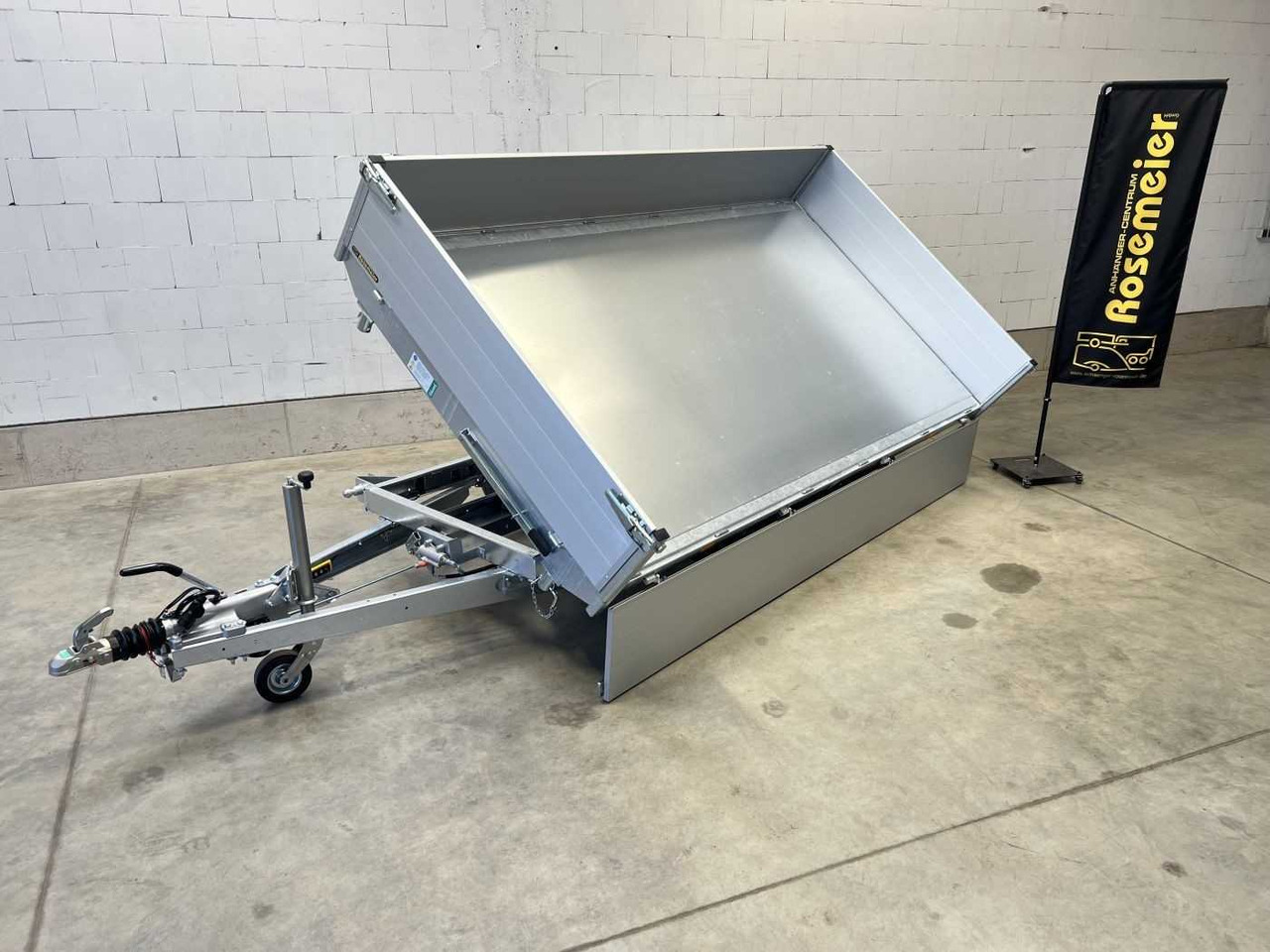 Leasing de EDUARD 3318-4-3O4-3563-P Dreiseitenkipper EDUARD 3318-4-3O4-3563-P Dreiseitenkipper: foto 19 Leasing de EDUARD 3318-4-3O4-3563-P Dreiseitenkipper EDUARD 3318-4-3O4-3563-P Dreiseitenkipper: foto 19