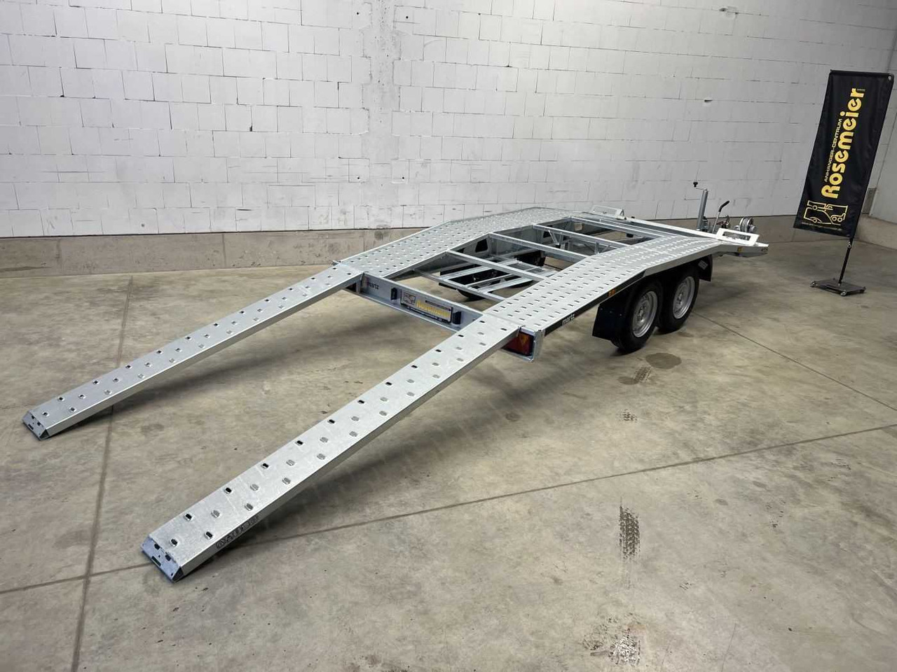 GT 400/2 S 2,7T Autotransporter - Remolque portavehículos: foto 1 GT 400/2 S 2,7T Autotransporter - Remolque portavehículos: foto 1