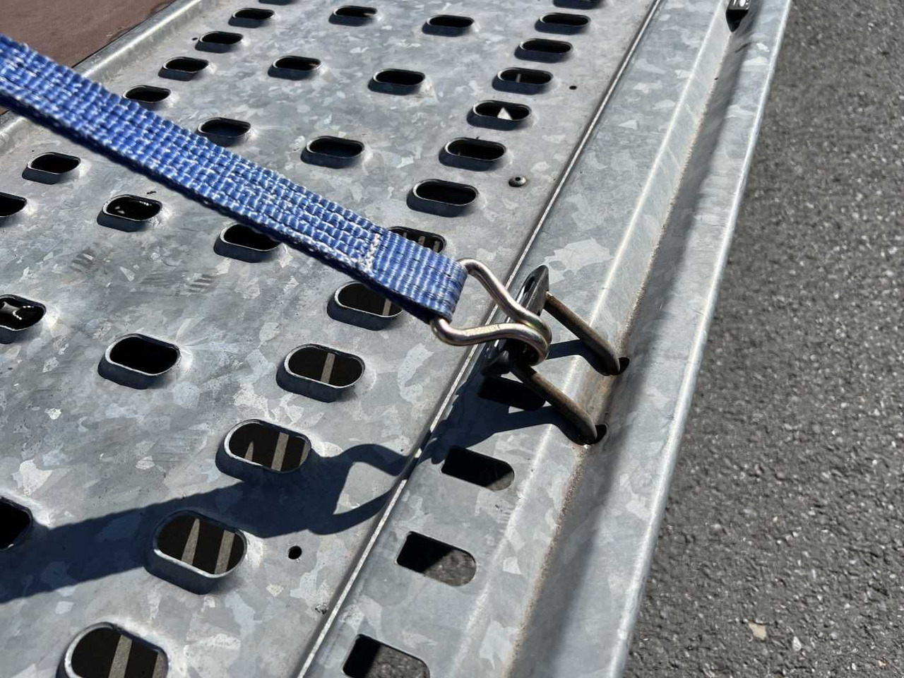 Remolque HUMBAUR MTK 304722 Maschinentransporter: foto 17 Remolque HUMBAUR MTK 304722 Maschinentransporter: foto 17