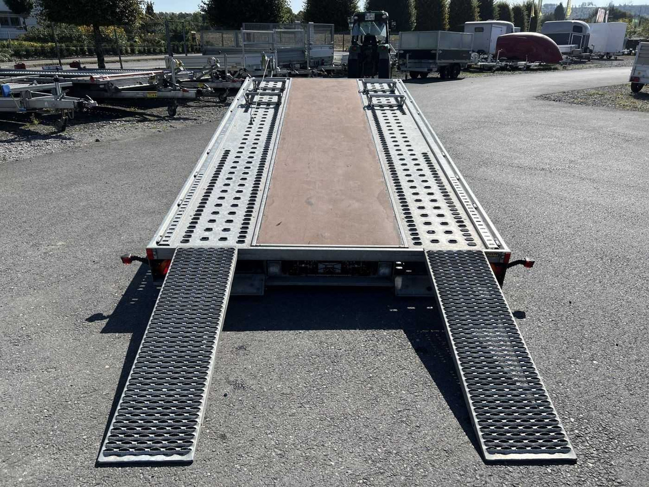 Remolque HUMBAUR MTK 304722 Maschinentransporter: foto 16 Remolque HUMBAUR MTK 304722 Maschinentransporter: foto 16