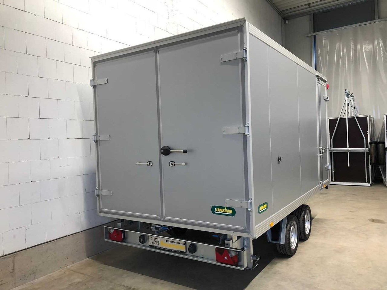 UNSINN UKH 6C 3620 Seitentür+Treppe Kühlanhänger - Remolque frigorífico: foto 4 UNSINN UKH 6C 3620 Seitentür+Treppe Kühlanhänger - Remolque frigorífico: foto 4