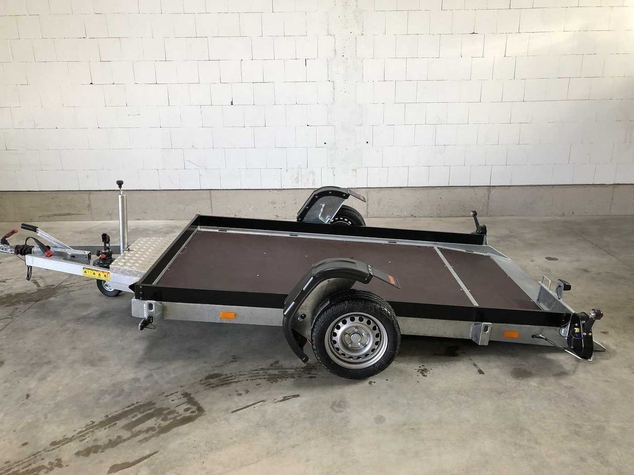 VEZEKO Husky FB 18.28 Absenker - Remolque para moto: foto 2 VEZEKO Husky FB 18.28 Absenker - Remolque para moto: foto 2