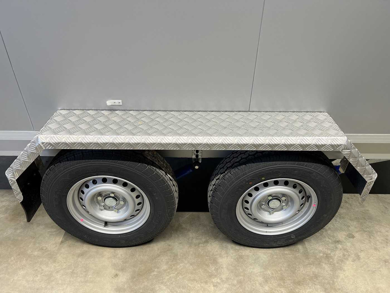 Remolque caja cerrada nuevo VEZEKO TK B 27.35 Individual Kofferanhänger: foto 17