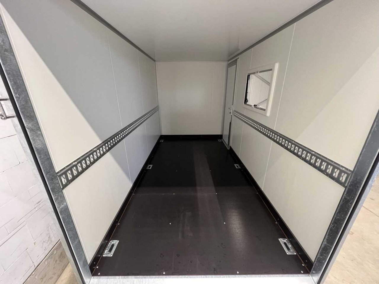 VEZEKO TK C 27.35 Motorradedition Kofferanhänger - Remolque para moto: foto 4 VEZEKO TK C 27.35 Motorradedition Kofferanhänger - Remolque para moto: foto 4