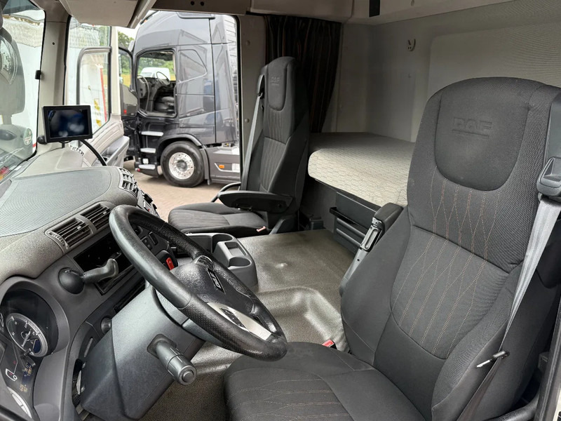 Cabeza tractora DAF CF 410 4X2 SPACECAB EURO6 DISTRIBUTIETREKKER MILIEUZONE DAF ONDERHOUD HOLLAND TRUCK!!!: foto 11