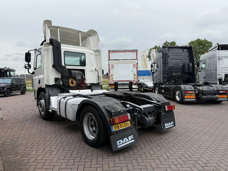 DAF CF 75 CF75-250 EURO5 - DAG CABINE MET RUIT- IDEAAL ALS RANGEERTREKKER-LAGE KM STAND!!!!!! - Cabeza tractora: foto 3 DAF CF 75 CF75-250 EURO5 - DAG CABINE MET RUIT- IDEAAL ALS RANGEERTREKKER-LAGE KM STAND!!!!!! - Cabeza tractora: foto 3