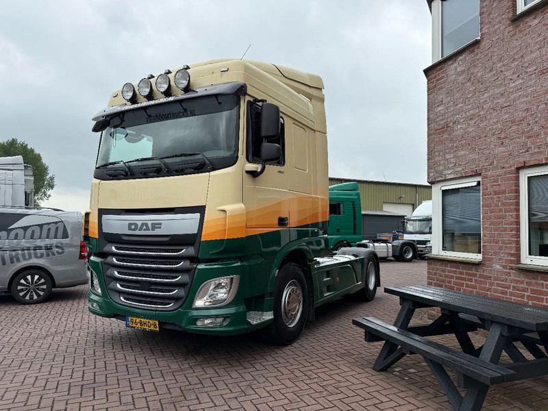 DAF XF 460 XF460 4X2 SPACECAB / HYDRAULICS / - Cabeza tractora: foto 2 DAF XF 460 XF460 4X2 SPACECAB / HYDRAULICS / - Cabeza tractora: foto 2