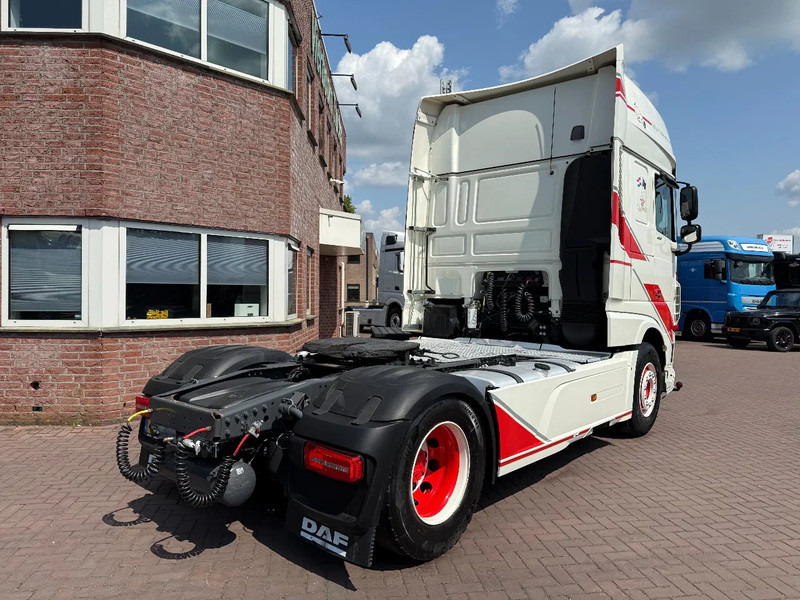DAF XF 480 XF480 SSC 4X2 / EURO6 D / RETARDER / SPECIAL INTERIOR / NEW CONDITION / FULL AIR / NL TRUCK - Cabeza tractora: foto 5 DAF XF 480 XF480 SSC 4X2 / EURO6 D / RETARDER / SPECIAL INTERIOR / NEW CONDITION / FULL AIR / NL TRUCK - Cabeza tractora: foto 5