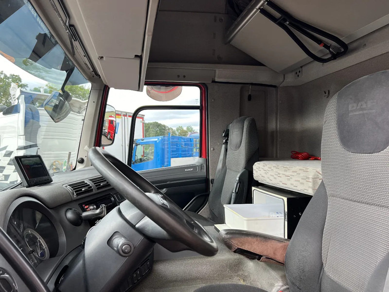 DAF CF 290 4X2 EURO6 SPACECAB RENOVA / VANGMUIL / LAADKLEP / TOP STAAT - Camión portacontenedore/ Intercambiable: foto 5 DAF CF 290 4X2 EURO6 SPACECAB RENOVA / VANGMUIL / LAADKLEP / TOP STAAT - Camión portacontenedore/ Intercambiable: foto 5