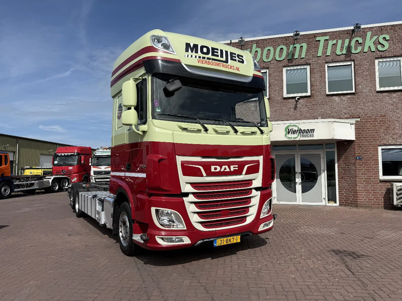 DAF XF 480 XF480 6X2 SSC CHASSIS EURO6 HOLLAND TRUCK TUV 4-2026 Smart Tacho - Camión chasis: foto 1 DAF XF 480 XF480 6X2 SSC CHASSIS EURO6 HOLLAND TRUCK TUV 4-2026 Smart Tacho - Camión chasis: foto 1