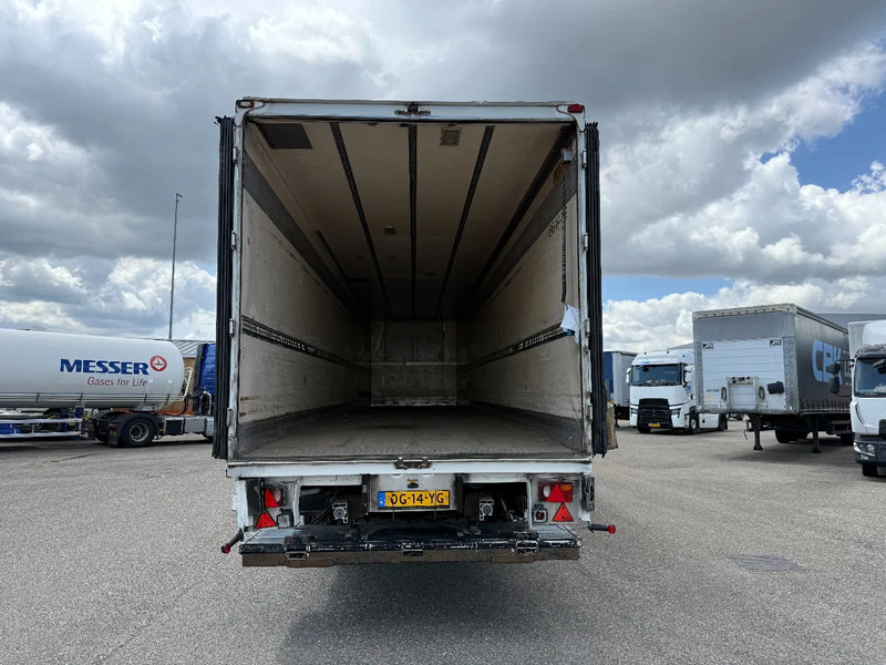 Fruehauf 2-Achse Isokoffer mit Lenkachse und LBW Reifen 90% - Semirremolque caja cerrada: foto 4 Fruehauf 2-Achse Isokoffer mit Lenkachse und LBW Reifen 90% - Semirremolque caja cerrada: foto 4