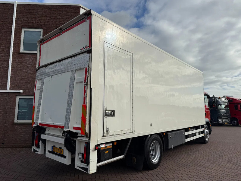 MAN TGM 18.250 TGM 18.250 4X2 Koffer mit Ladebordwand TUV-2-2026 NL-Truck - Camión caja cerrada: foto 5 MAN TGM 18.250 TGM 18.250 4X2 Koffer mit Ladebordwand TUV-2-2026 NL-Truck - Camión caja cerrada: foto 5