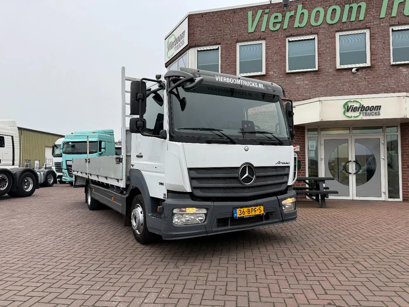 Mercedes-Benz Atego Atego 916 met 6.2m open laadbak / 3e zit / airco / mileu zone proof / 2020!!!! - Camión caja abierta: foto 1 Mercedes-Benz Atego Atego 916 met 6.2m open laadbak / 3e zit / airco / mileu zone proof / 2020!!!! - Camión caja abierta: foto 1