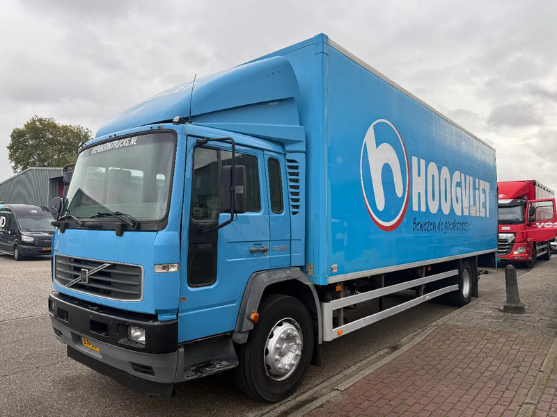 Volvo FL619 4X2 Koffer mit Ladebordwand / Schaltgetriebe / klima / Holland Truck - Camión caja cerrada: foto 1 Volvo FL619 4X2 Koffer mit Ladebordwand / Schaltgetriebe / klima / Holland Truck - Camión caja cerrada: foto 1
