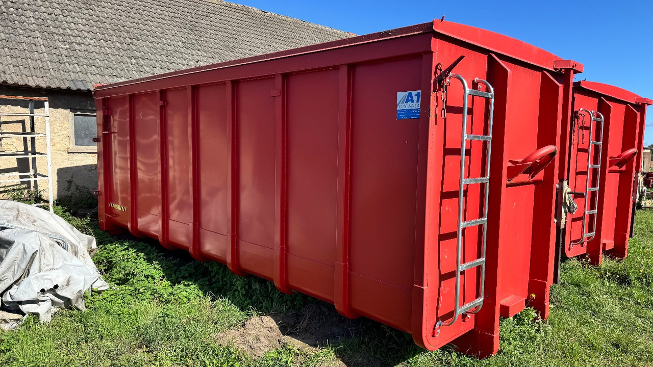 PRONAR T285/1 Hakenlift mit 2 Containern - Herramienta/ Equipo: foto 2 PRONAR T285/1 Hakenlift mit 2 Containern - Herramienta/ Equipo: foto 2