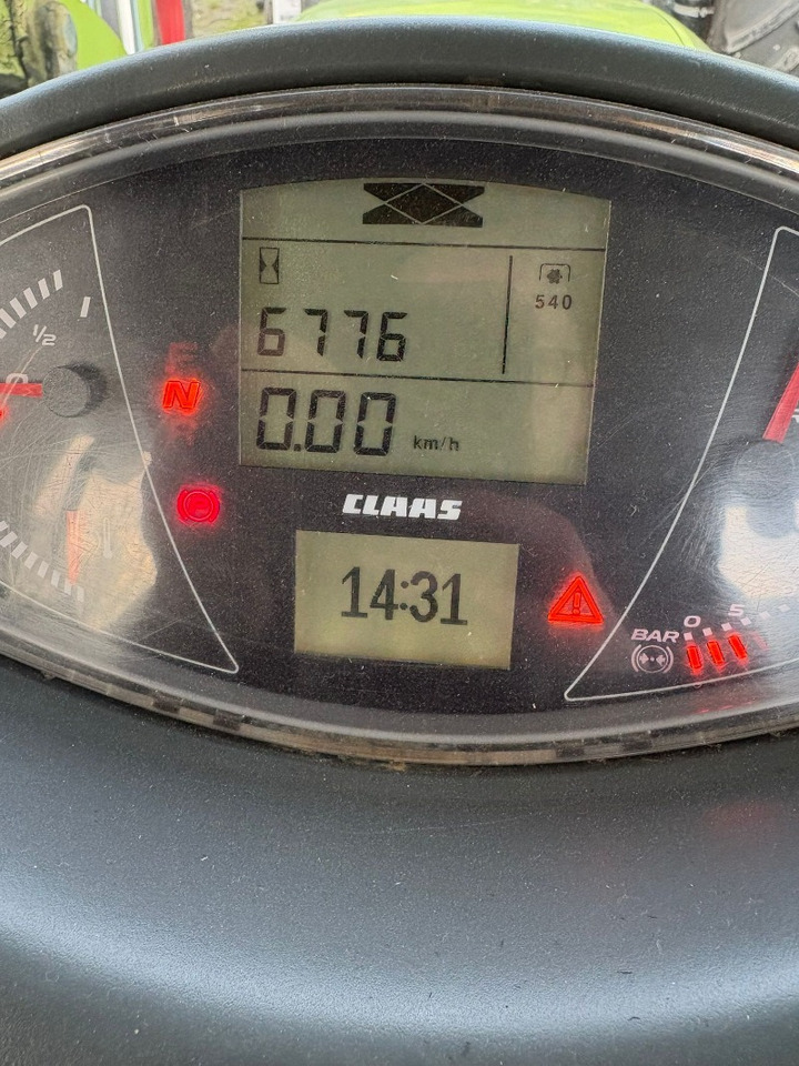 CLAAS Arion 550 CMATIC - Tractor: foto 3 CLAAS Arion 550 CMATIC - Tractor: foto 3