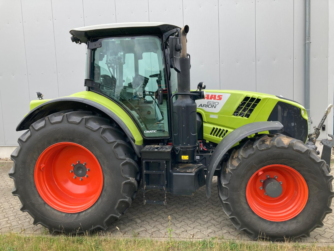 CLAAS Arion 630 CMATIC - Tractor: foto 1 CLAAS Arion 630 CMATIC - Tractor: foto 1