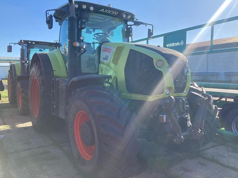 CLAAS Axion 830 - Tractor: foto 1 CLAAS Axion 830 - Tractor: foto 1