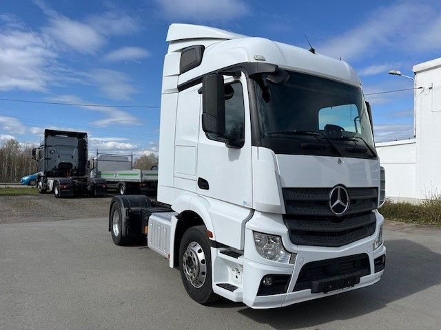Mercedes-Benz Actros 1845 Sattelzugmaschine TOP gepflegt! Mercedes-Benz Actros 1845 Sattelzugmaschine TOP gepflegt! - Cabeza tractora: foto 4 Mercedes-Benz Actros 1845 Sattelzugmaschine TOP gepflegt! Mercedes-Benz Actros 1845 Sattelzugmaschine TOP gepflegt! - Cabeza tractora: foto 4