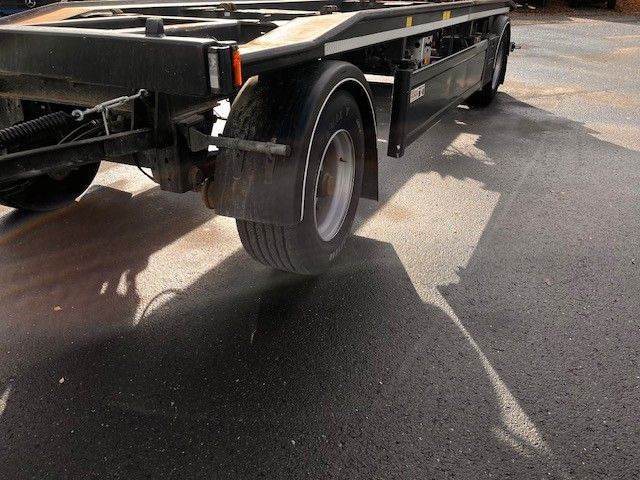 Hüffermann Abrollanhänger HAR 18.6767 - Remolque multilift/ Portacontenedores de cadenas: foto 5 Hüffermann Abrollanhänger HAR 18.6767 - Remolque multilift/ Portacontenedores de cadenas: foto 5