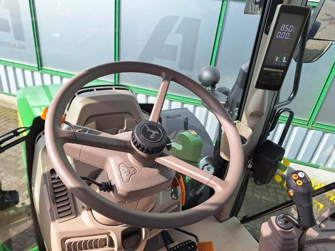 John Deere 6100M **MIETRÜCKLÄUFER** - Tractor: foto 3 John Deere 6100M **MIETRÜCKLÄUFER** - Tractor: foto 3