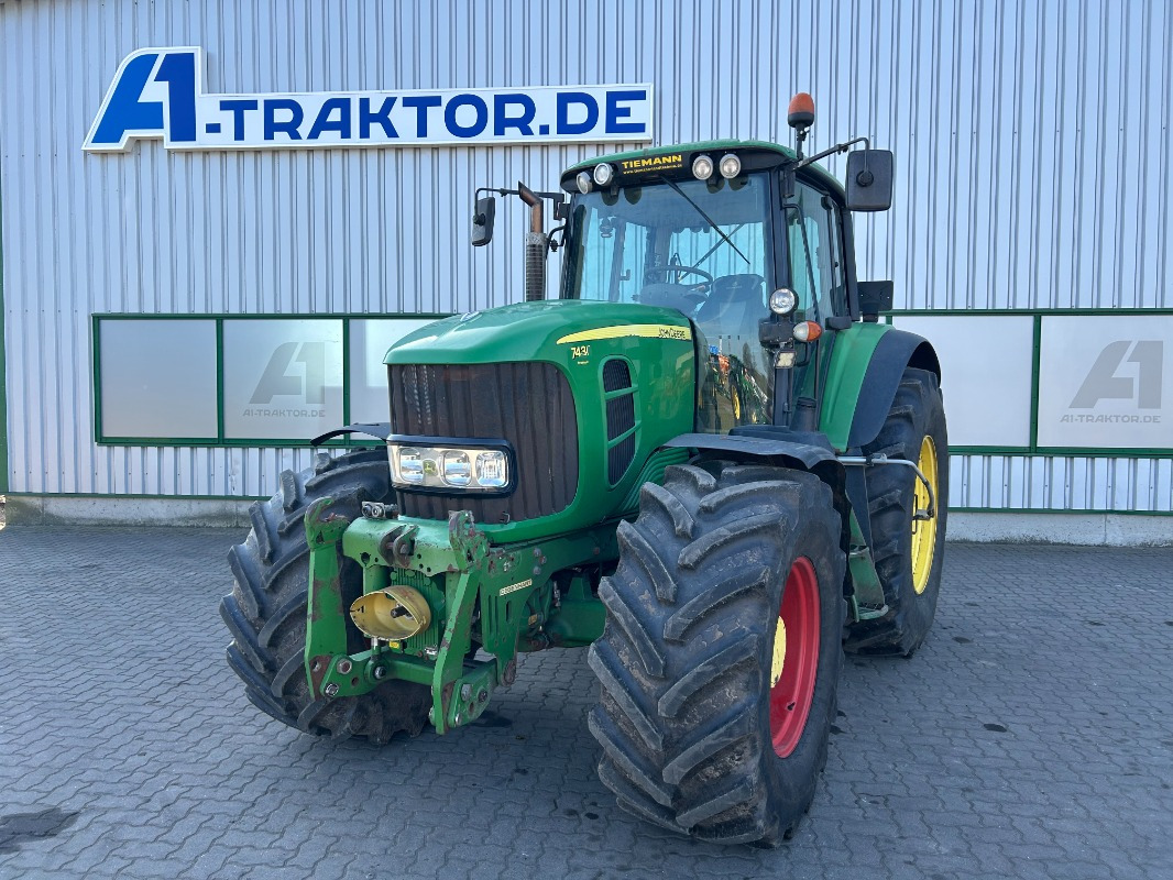 John Deere 7430 PREMIUM - Tractor: foto 1 John Deere 7430 PREMIUM - Tractor: foto 1