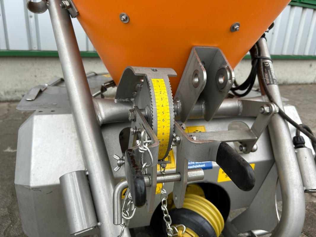 Matev SPR-H/M 125 IX - Esparcidor de sal: foto 5 Matev SPR-H/M 125 IX - Esparcidor de sal: foto 5