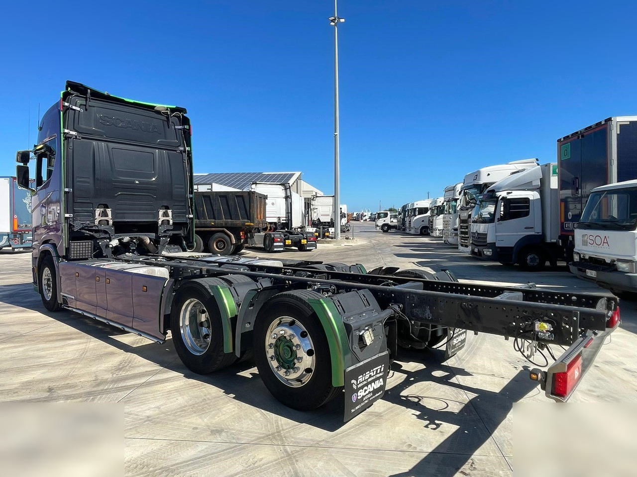 SCANIA S520 - Camión chasis: foto 3 SCANIA S520 - Camión chasis: foto 3