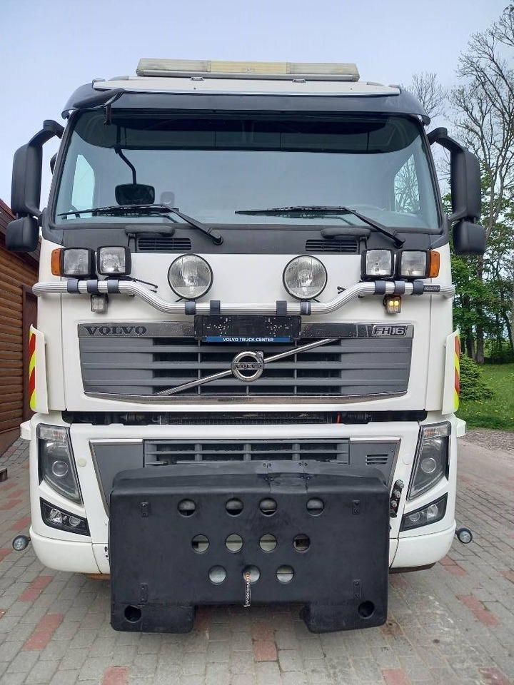 Volvo FH 16, 8x4 , RETARDER, BIG AXLES, GW 39500KG - Camión volquete: foto 4 Volvo FH 16, 8x4 , RETARDER, BIG AXLES, GW 39500KG - Camión volquete: foto 4