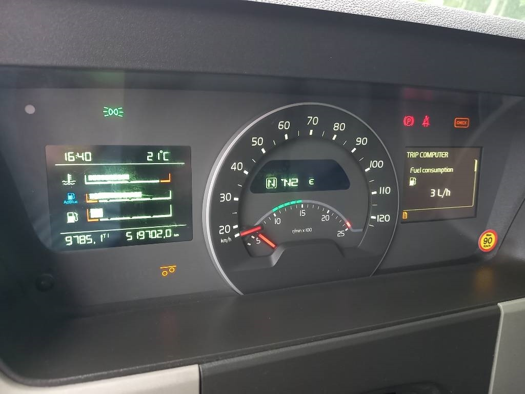 Camión frigorífico Volvo FM 330, 6x2, CARRIER SUPRA 950 U: foto 49