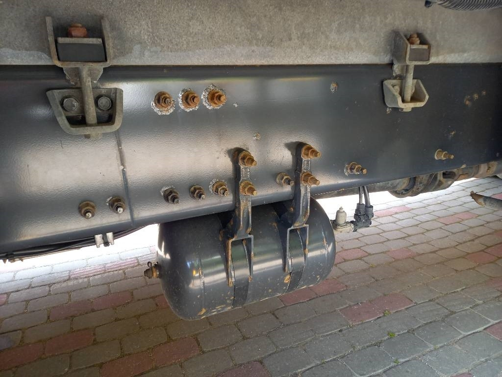 Camión frigorífico Volvo FM 330, 6x2, CARRIER SUPRA 950 U: foto 35