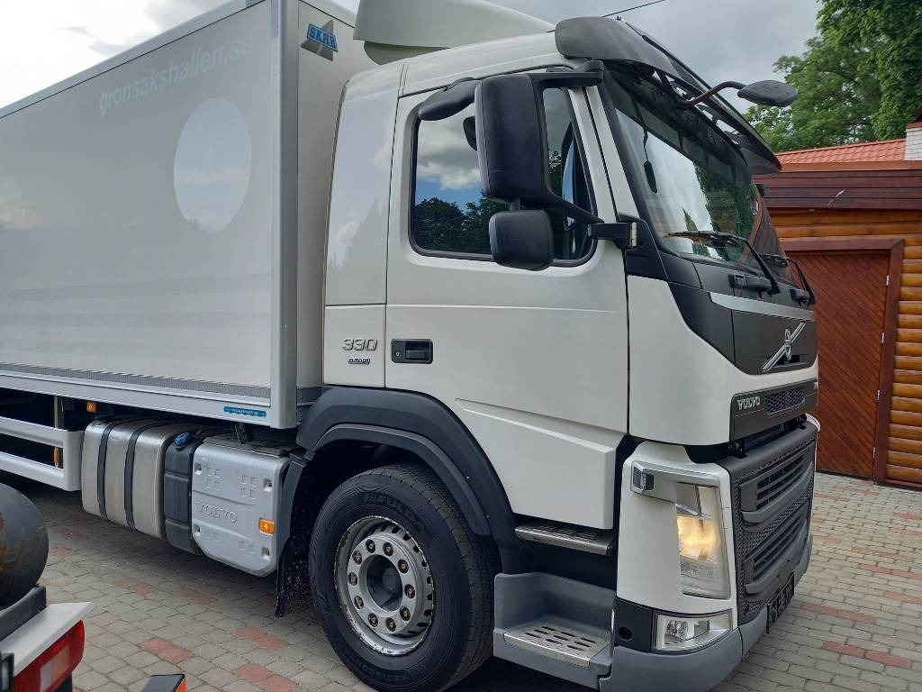 Camión frigorífico Volvo FM 330, 6x2, CARRIER SUPRA 950 U: foto 16