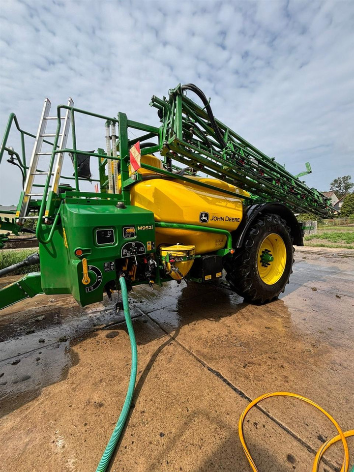 John Deere M952 I - Pulverizador arrastrado: foto 1 John Deere M952 I - Pulverizador arrastrado: foto 1