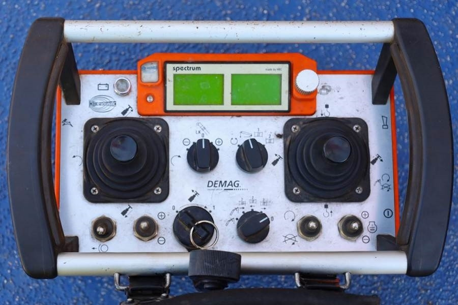 Leasing de Demag AC220-5 Dutch Registration, 10x6x10, 220t Capacity Demag AC220-5 Dutch Registration, 10x6x10, 220t Capacity: foto 24 Leasing de Demag AC220-5 Dutch Registration, 10x6x10, 220t Capacity Demag AC220-5 Dutch Registration, 10x6x10, 220t Capacity: foto 24