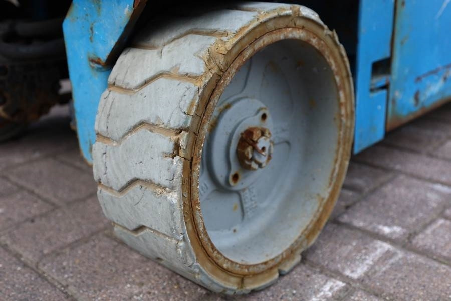 Plataforma de tijeras Genie GS1932 Electric, Working Height 7.8 m, 227kg Capac: foto 13